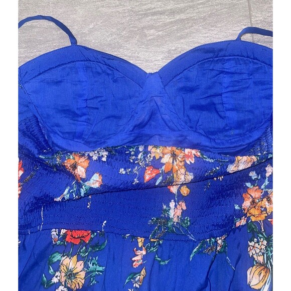 Size Large Band Of Gypsies Jumpsuit Blue Floral Wide Leg Pockets Smocked Back - Picture 6 of 7
